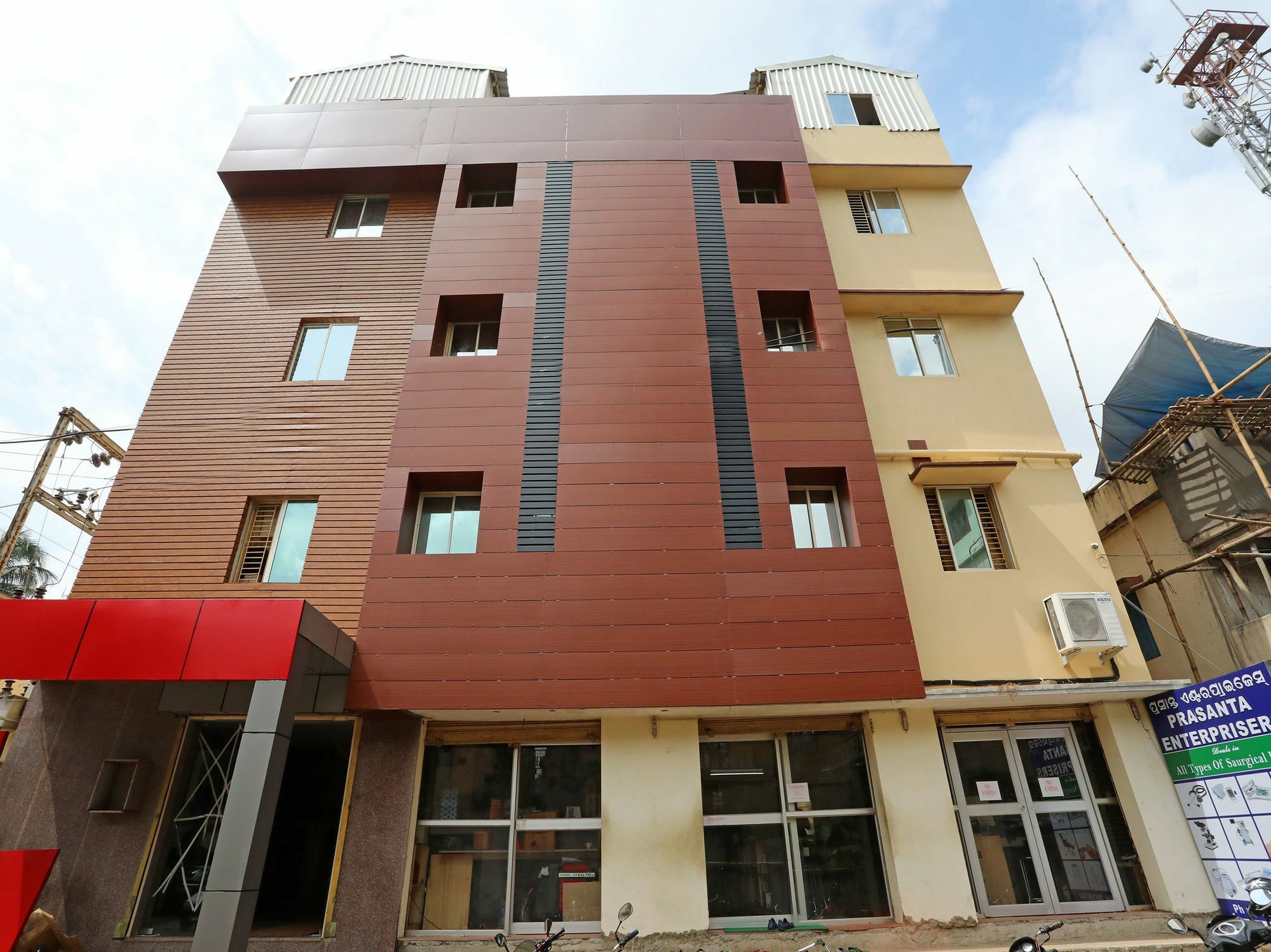 Oyo 13528 Kumud Plaza Hotell Bhubaneswar Eksteriør bilde