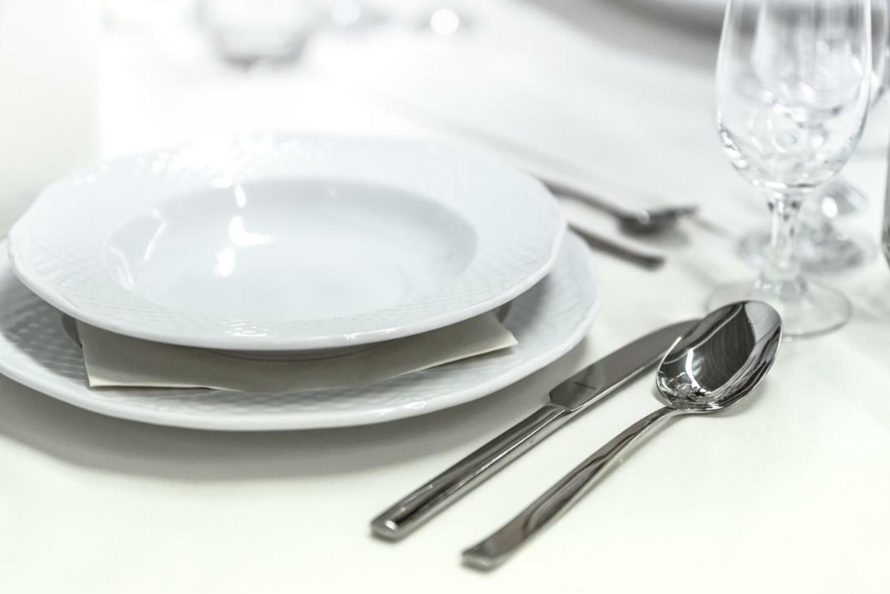 Oyo 13528 Kumud Plaza Hotell Bhubaneswar Eksteriør bilde